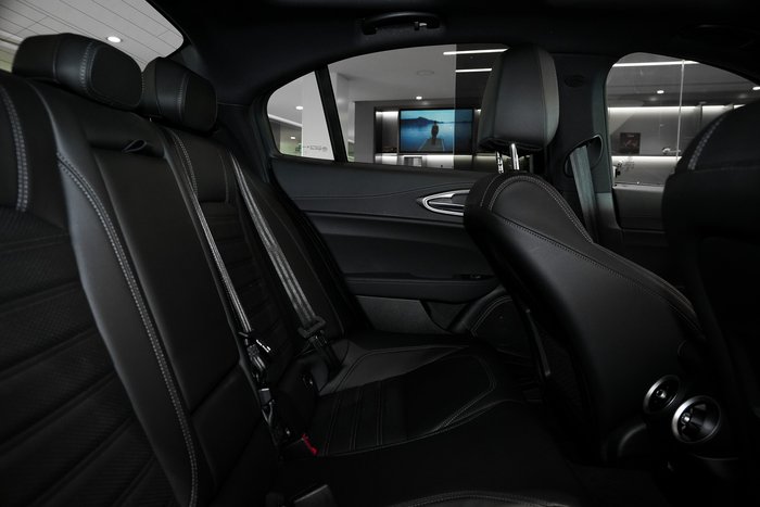 2023 Alfa Romeo Giulia Veloce