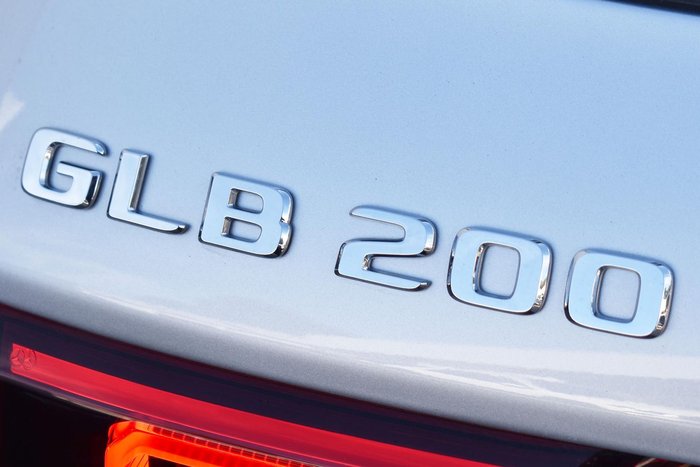 2023 Mercedes-Benz GLB-Class GLB200
