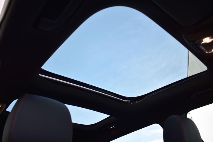 2023 Mercedes-Benz GLB-Class GLB200