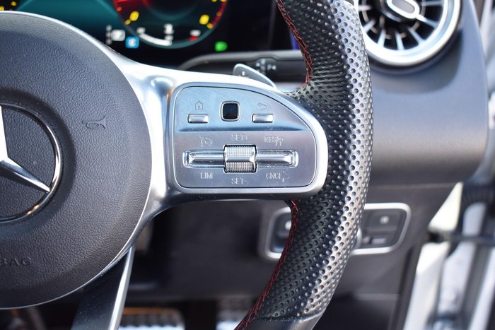 2023 Mercedes-Benz GLB-Class GLB200