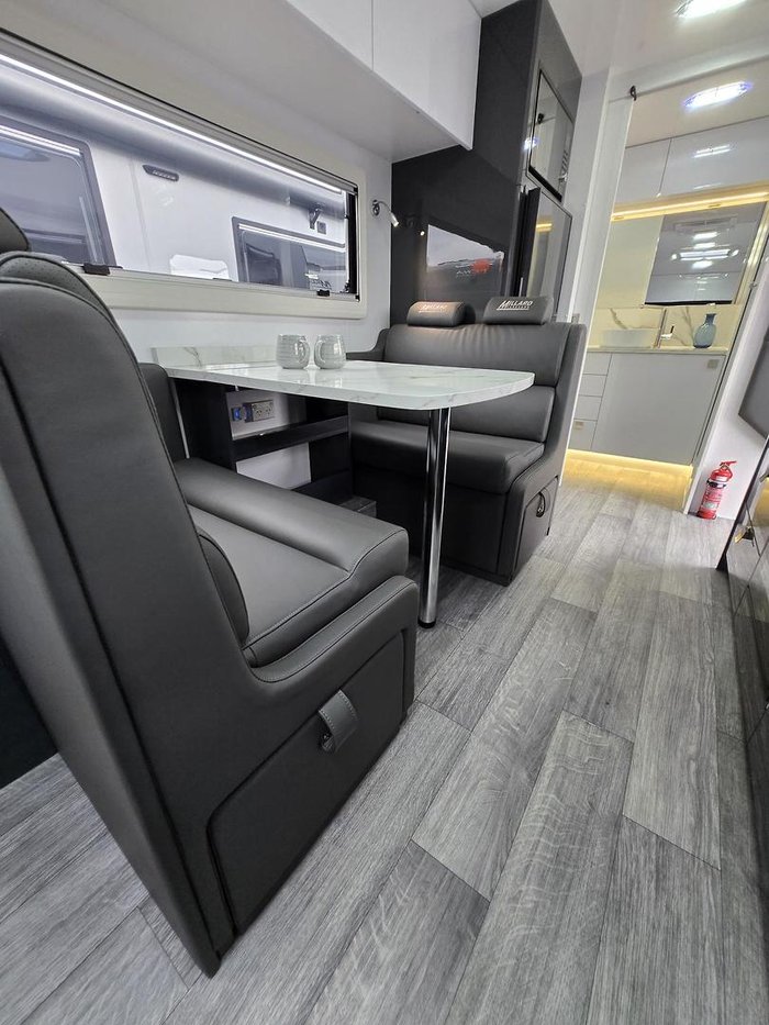 2024 Millard Mflow 19’6 Rear Door