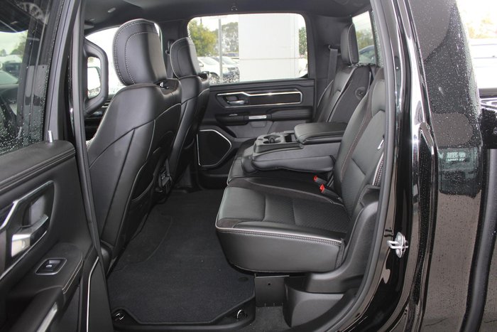 2024 RAM 1500 Laramie Sport RamBox