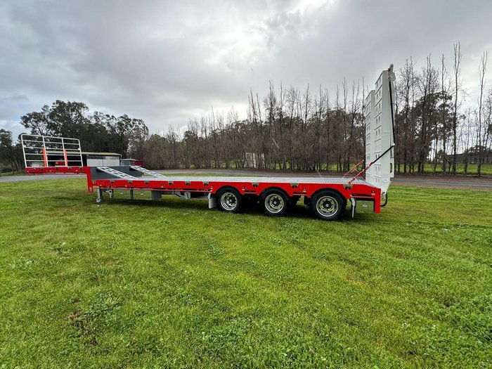 2024 FreightWest Trailers Tri Axle Drop Deck