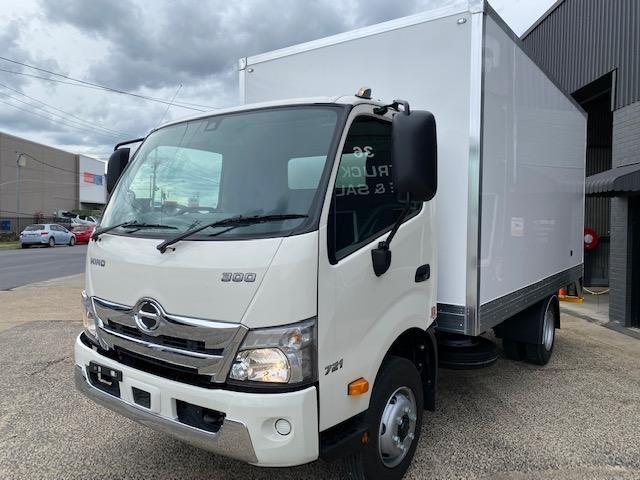 2024 Hino 300 Series 721 White
