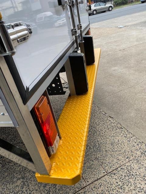 2024 Hino 300 Series 721 White