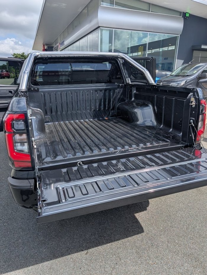 2025 NISSAN NAVARA ST