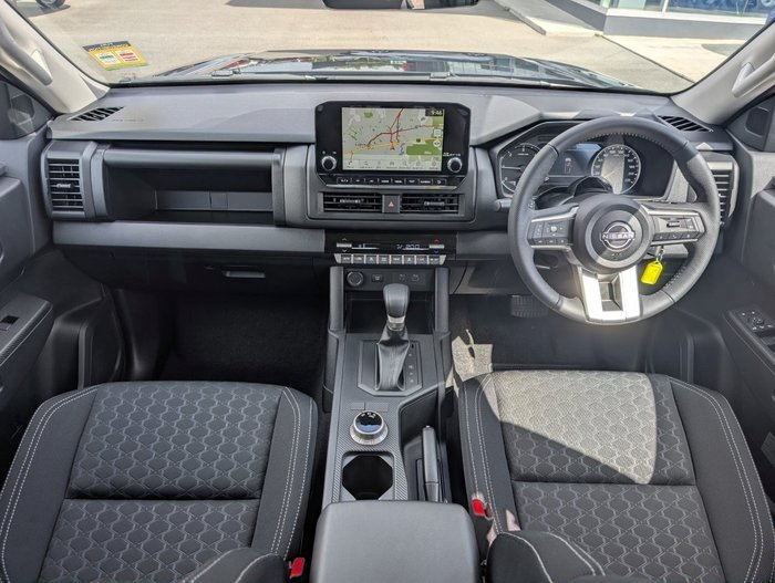 2025 NISSAN NAVARA ST