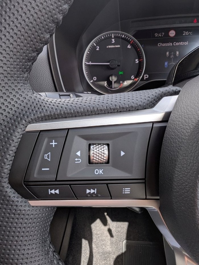 2025 NISSAN NAVARA ST