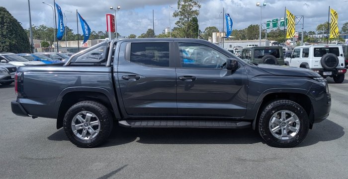 2025 NISSAN NAVARA ST