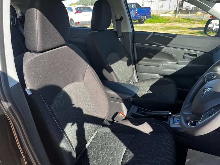 2024 Mitsubishi ASX ES