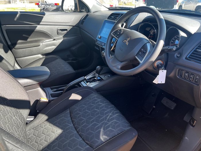 2024 Mitsubishi ASX ES