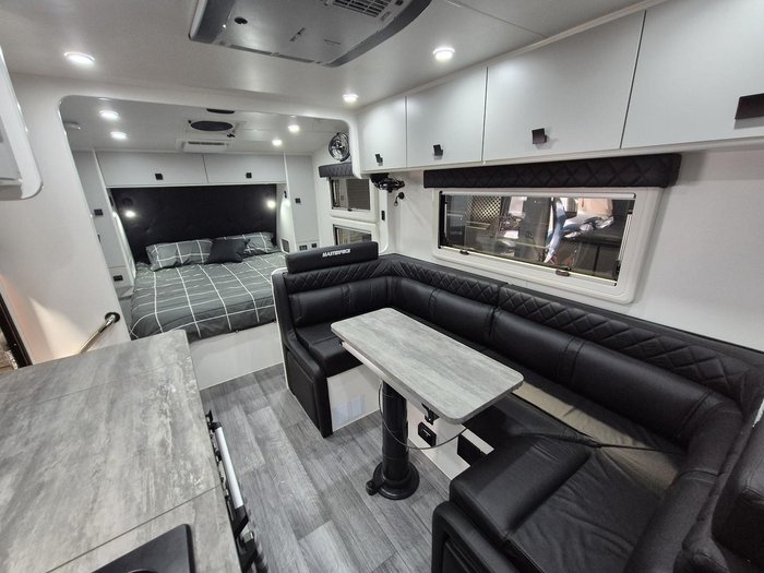 2023 Masterpiece Optimum CRZR 236 Bunk