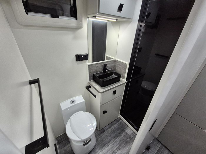 2023 Masterpiece Optimum CRZR 236 Bunk