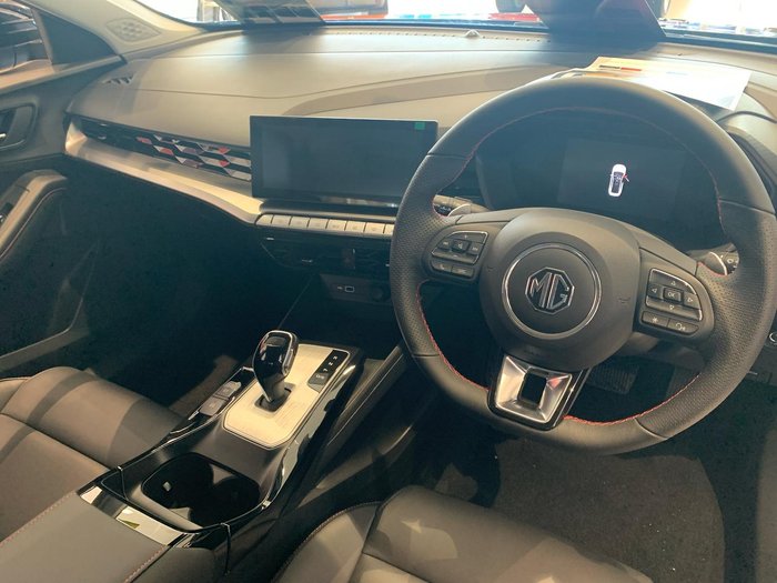 2024 MG MG5 Essence