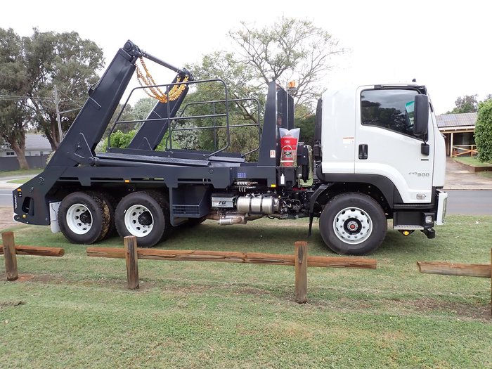 2024 Isuzu Fvz 260-300 ORH White
