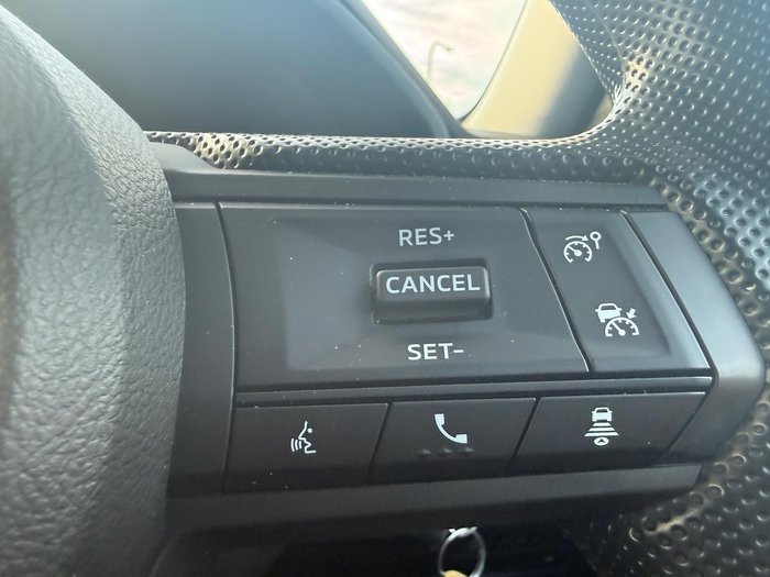 2024 Mitsubishi Triton GLX