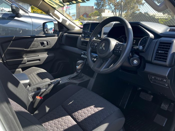 2024 Mitsubishi Triton GLX