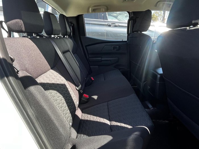 2024 Mitsubishi Triton GLX