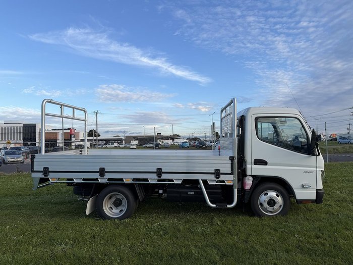 2025 Fuso Canter