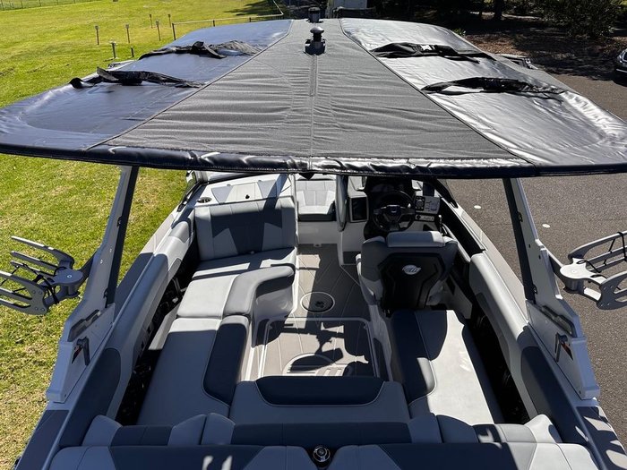 2024 Malibu Wakesetter 20 VTX
