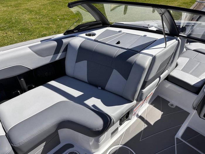 2024 Malibu Wakesetter 20 VTX