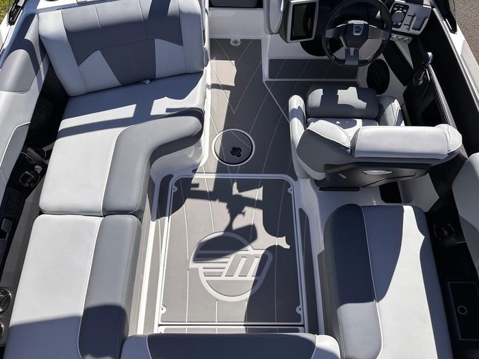 2024 Malibu Wakesetter 20 VTX