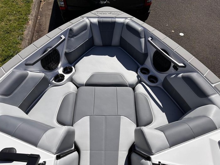 2024 Malibu Wakesetter 20 VTX