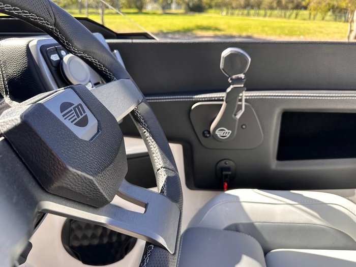 2024 Malibu Wakesetter 20 VTX