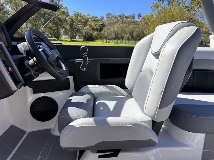 2024 Malibu Wakesetter 20 VTX