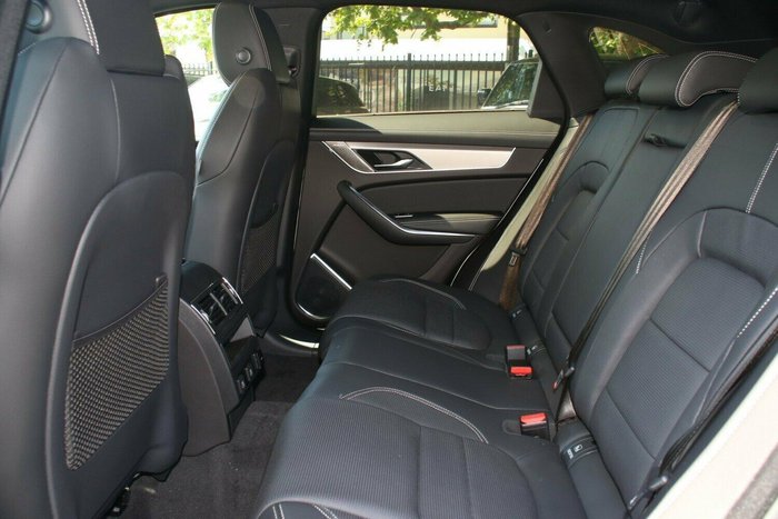 2024 Jaguar F-PACE P250 R-Dynamic SE X761 MY25 AWD Fuji White
