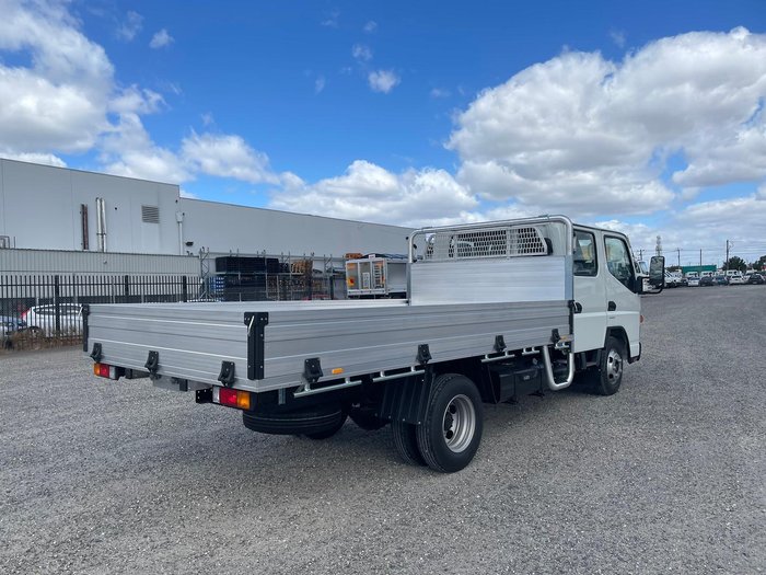 2025 Fuso Canter 515 White