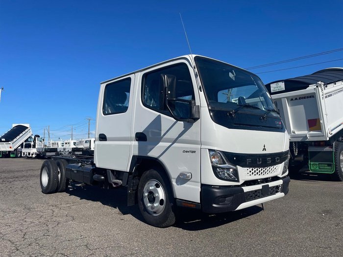 2025 Fuso Canter 515 White