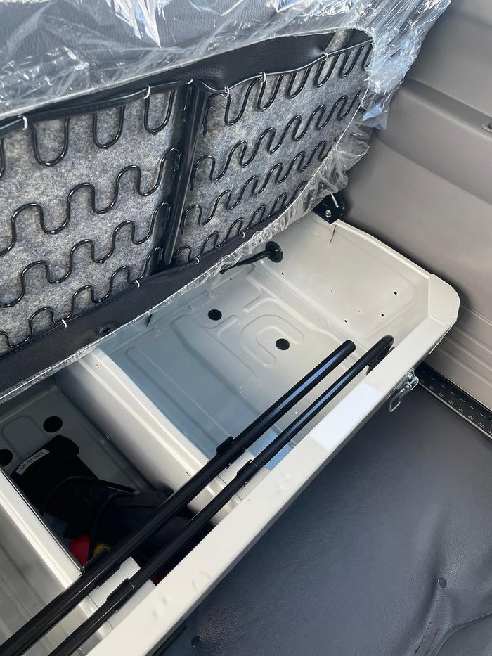 2025 Fuso Canter 515 White