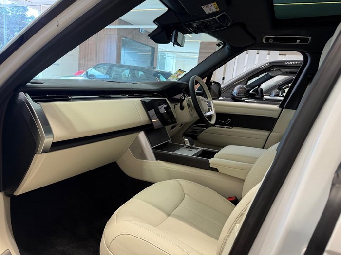 2024 Land Rover Range Rover D350 Autobiography L460 MY24 AWD Ostuni Pearl White