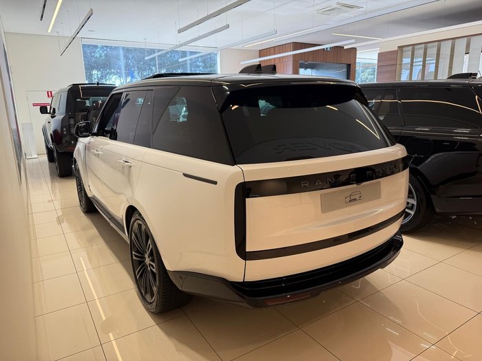2024 Land Rover Range Rover D350 Autobiography L460 MY24 AWD Ostuni Pearl White