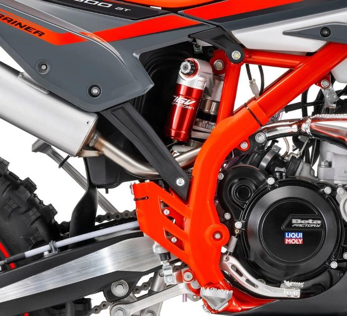 2025 Beta XTrainer 250 2T XTrainer Red