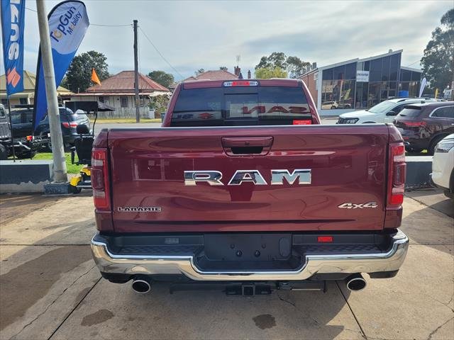 2023 RAM LARAMIE 1500 RAM 1500 LARAMIE Crew Cab MY24 ( with sunroof) Delmonico Red Pearl