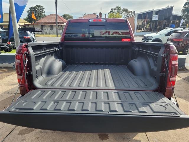 2023 RAM LARAMIE 1500 RAM 1500 LARAMIE Crew Cab MY24 ( with sunroof) Delmonico Red Pearl