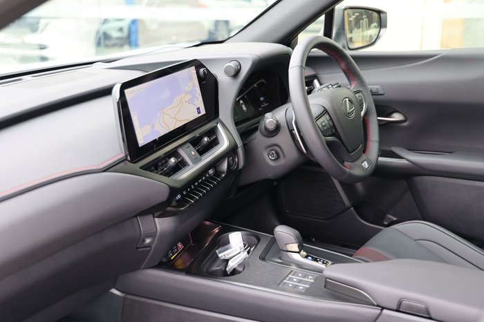 2026 Lexus UX300h UX300h F Sport AWD 2.0L Hybrid Auto E-CVT SUV B402430 002