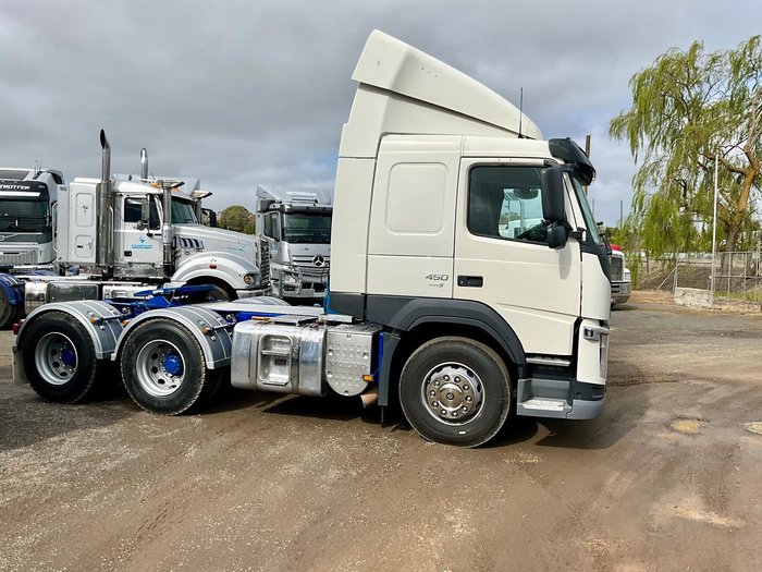 2018 Volvo Fm 450 Low Klm 397000 Klm Hist Hyd Rwc $150000+Gst FM450 SLEEPER WHITE