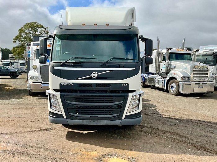 2018 Volvo Fm 450 Low Klm 397000 Klm Hist Hyd Rwc $150000+Gst FM450 SLEEPER WHITE