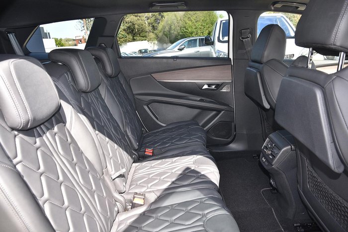 2023 Peugeot 5008 GT Sport