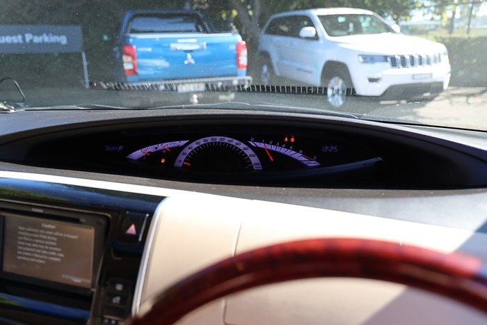 2014 Toyota Tarago Ultima