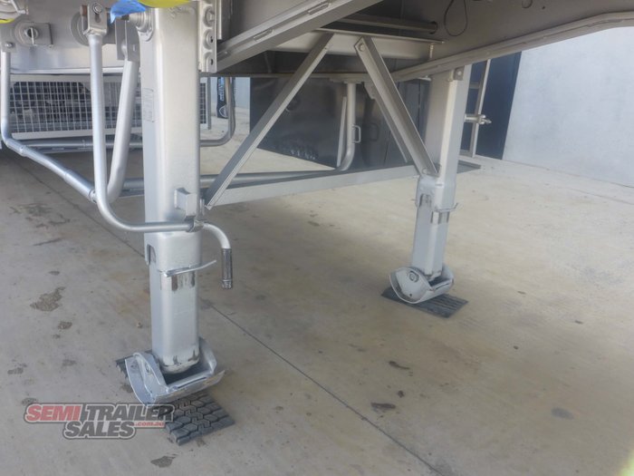 2008 Krueger 34 Pallet Flat Top B Double Set