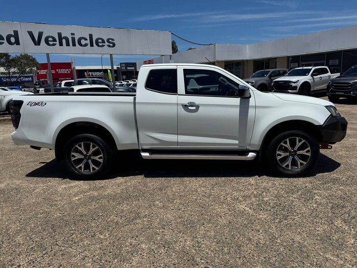 2023 Isuzu D-MAX LS-U