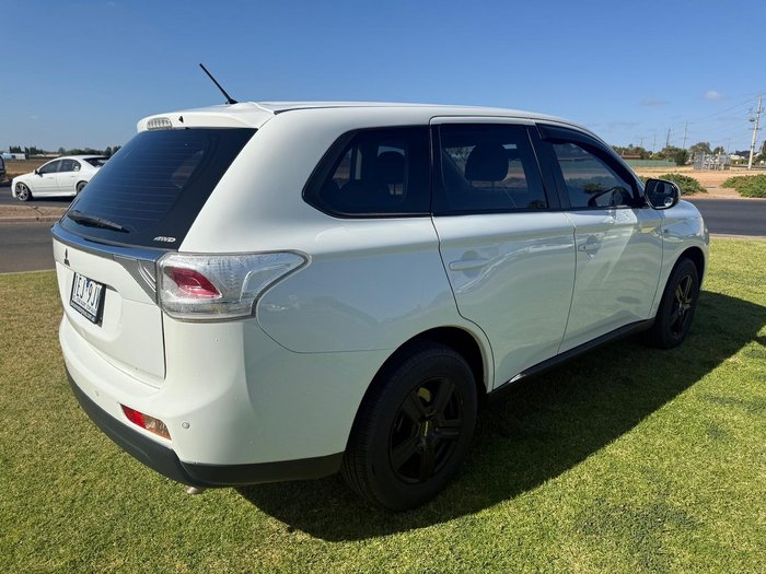 2012 Mitsubishi Outlander ES