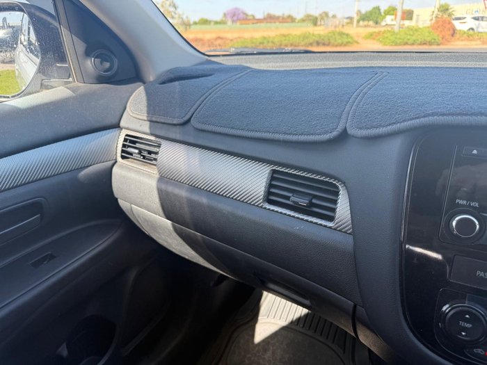 2012 Mitsubishi Outlander ES