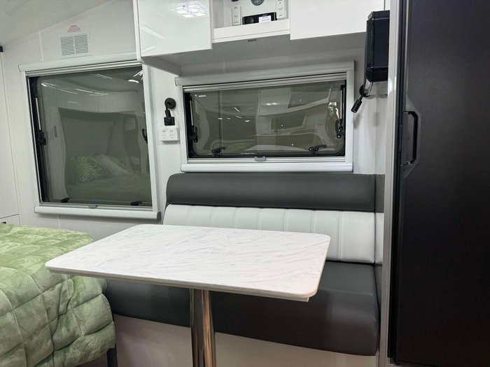 2025 Legend Trackline 15' Off-Road - $104 990