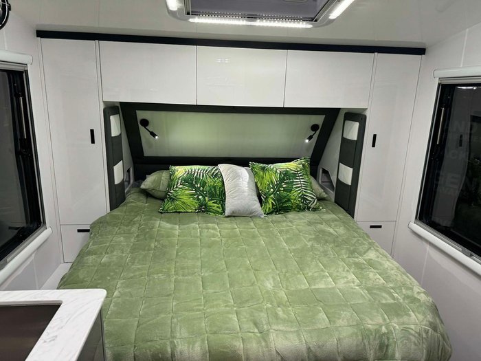 2025 Legend Trackline 15' Off-Road - $104 990