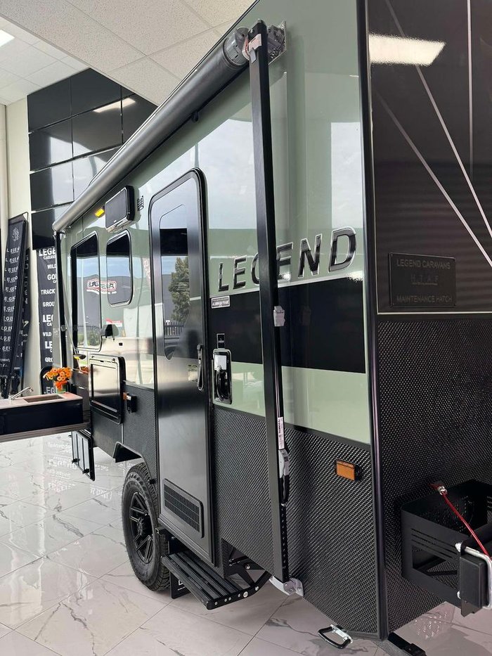 2024 Legend Trackline 15' Off-Road - $104 990 Special Offer $99 990